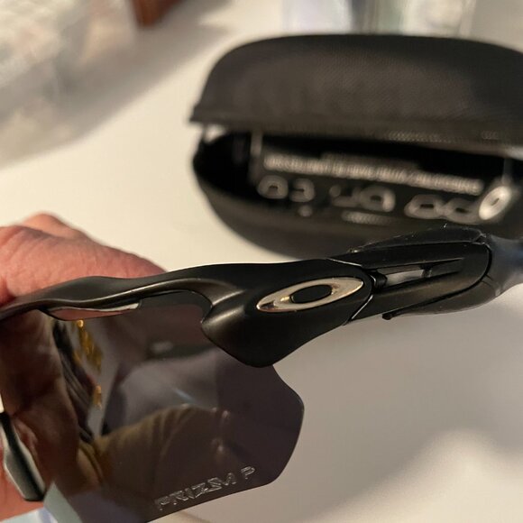 Oakley Radar EV Path 009208 Sunglasses + Prizm P Lenses + Case - Picture 3 of 5